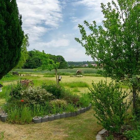 Ruhige Fewo Im Gruenen Mit Balkon, Terrasse Und Grossem Garten Apartment Sehlen Екстериор снимка